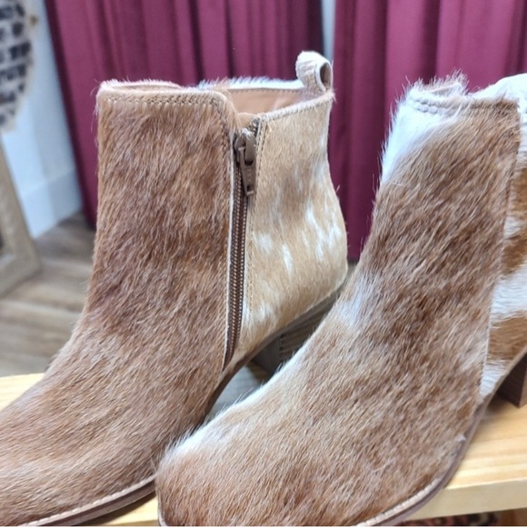 ✨Authentic MYRA Cow Hide Booties! 100% Leather and handcrafted! NWT AND BAG! - Picture 3 of 9